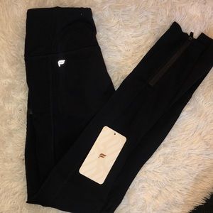 NWT fabletics trinity utility legging